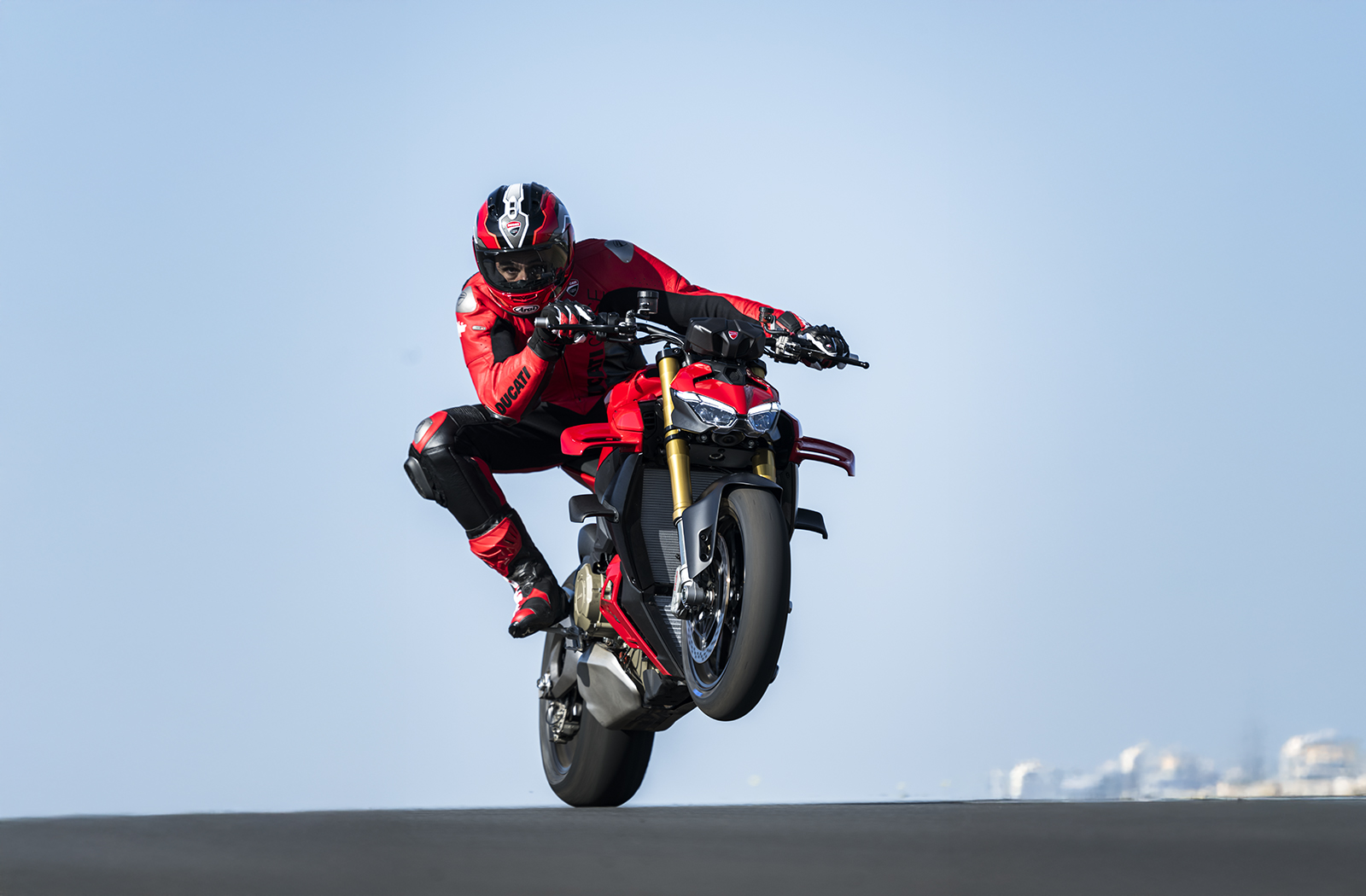 Ducati Streetfighter V4S 2025